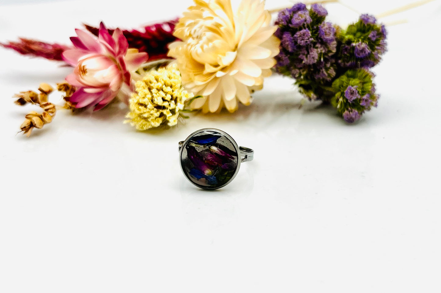 Dried Flower Aster Charcoal Ring